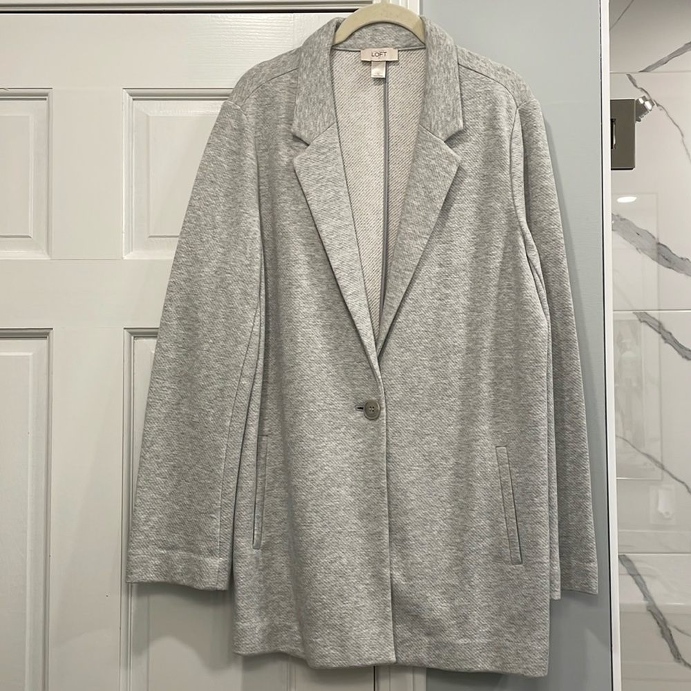 LOFT Women’s Sweatshirt-Style Long Gray Blazer